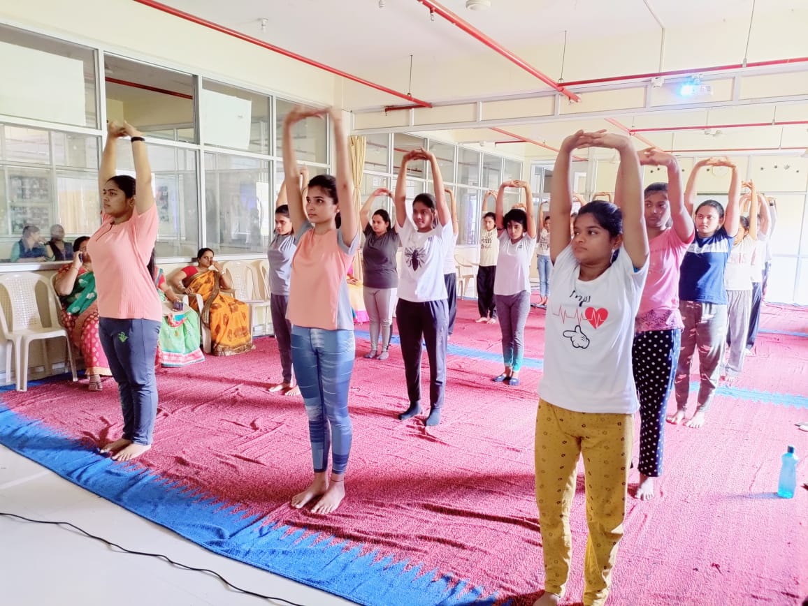 INTERNATIONAL YOGA DAY 2022 STUDENTS PERFORMING ASANAS INTERNATIONAL YOGA DAY 2022 STUDENTS PERFORMING ASANAS