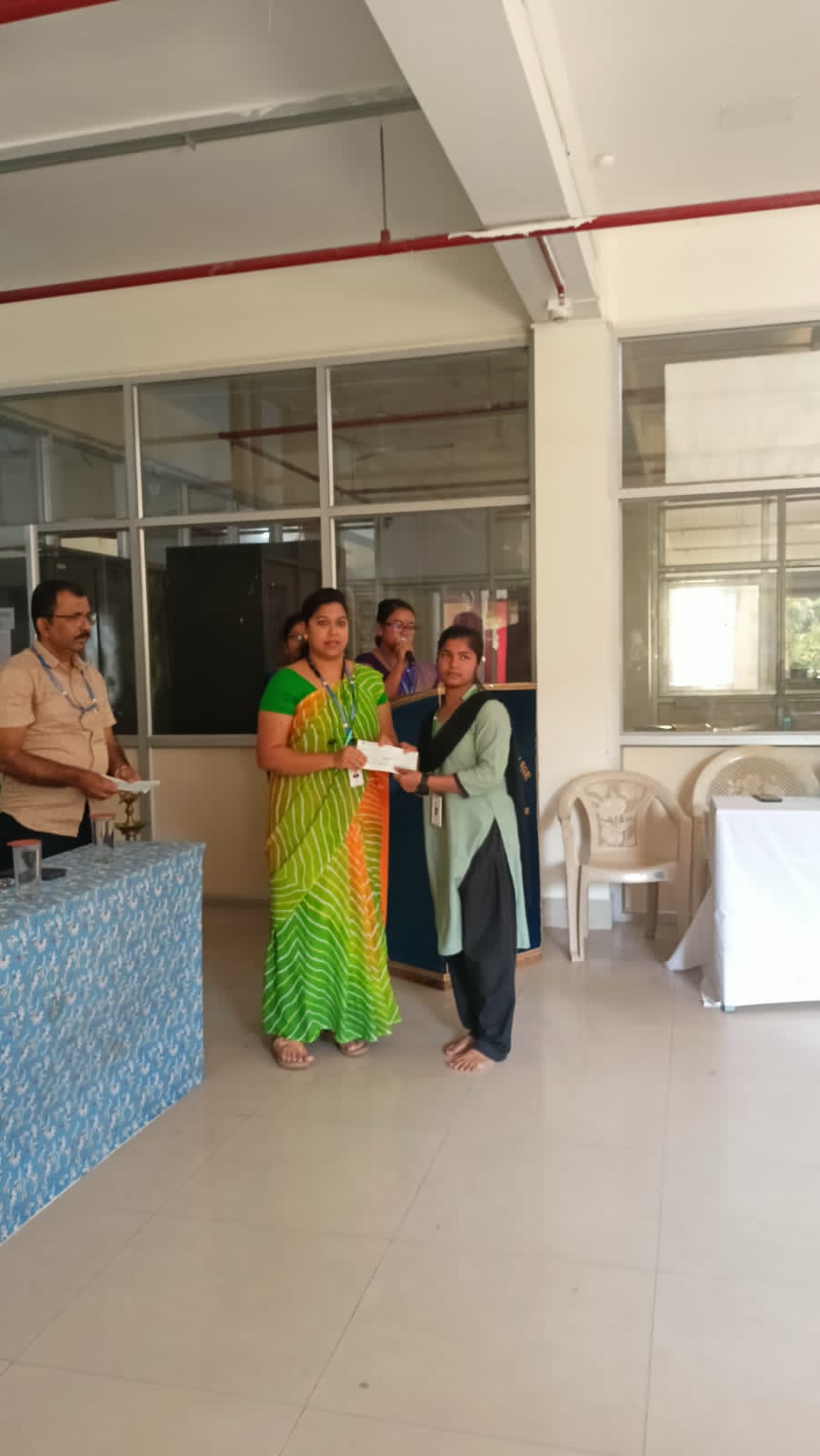 VIKASH SCHOLARSHIP CHEQUE DISTRIBUTION BY SHARANE MAM VIKASH SCHOLARSHIP CHEQUE DISTRIBUTION BY SHARANE MAM